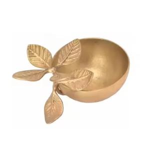 Serie de Vajilla de Metal Pulido para una Elegante Presentación en la Mesa - Product Image 4