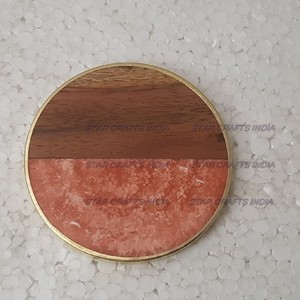 Vente en gros de sous-verres promotionnels ronds transparents à impression personnalisée en bois et résine avec logo sous-verres à café pour boissons - Product Image 6