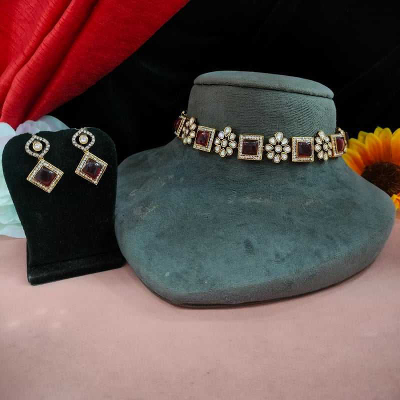 สีน้ำตาลแดง