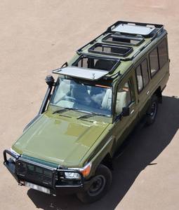 ซาฟารีสำหรับ Land Cruiser 4x4หนังเครื่องยนต์ดีเซลเทอร์โบสำหรับทัวร์ซาฟารีแอฟริกาแรดติดตามการเดินทางสัตว์ป่า
