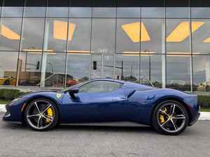 Bajo kilometraje 2024 F e r a r i 296 G T S 818-HP Twin-Turbo V6 Hybrid disponible para exportación hoy - Product Image 2