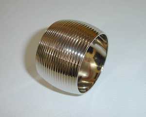 Latón Forma en espiral Niquelado Diseñador elegante Precio barato Mesa DE BODA Centro de mesa Servilletero Anillo Servilletero en espiral Premium - Product Image 5