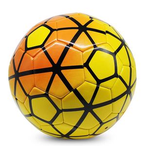 Ballon de football pliable en cuir PU avec logo personnalisé, léger, cousu à la machine, taille officielle 5, ballon d'entraînement, ballon de match - Product Image 1