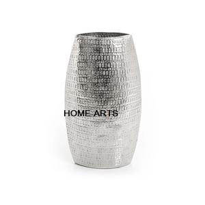 Proveedor al por mayor florero de aluminio color plata florero Mesa centros de mesa jarrón para accesorios de decoración del hogar - Product Image 1