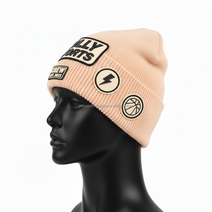 Bonnet en tricot acrylique doux de qualité supérieure pour femmes, 260 GSM, couleurs unies, logo personnalisé, broderie, style jacquard, bonnets - Product Image 5