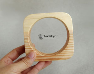 Bracelets en bois sculptés pour dames dans des styles ethniques à la mode par Tradebyd - Product Image 2