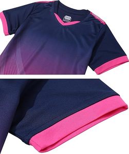 Uniforme de fútbol juvenil de alta calidad Patrón de lunares 3D Jersey que absorbe la humedad Pantalones cortos Tamaño 2-12Y Cuello en V Transpirable para niños - Product Image 1