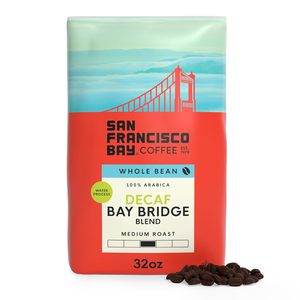 Café en Grano Descafeinado San Francisco Bay, Mezcla Bay Bridge (Bolsa de 32 oz), Granos de Café de Tueste Medio, Proceso Suizo de Agua - Product Image 2