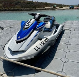Jet ski personnel 2024 Ultra 310LX, bateau de wakeboard assis, embarcation de loisirs nautiques SEADOO - Product Image 4