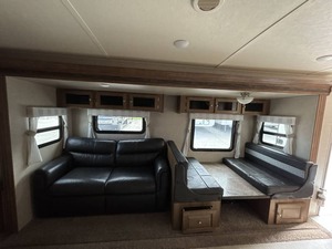 Gran Oferta: Nuevo/Usado 2019 Forest River Rockwood RO-2-3-F-L en Venta - Product Image 3