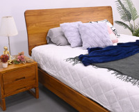 Cama Flotante Nórdica Moderna y Práctica, de Madera Maciza de Teca de Indonesia, Tamaño King, Altura Ajustable, Plataforma Sostenible y Duradera