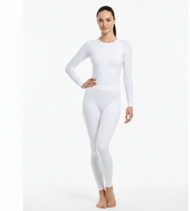 Traje Térmico Blanco Perla para Mujer, Manga Larga, Tejido Suave y Transpirable, Diseñado para un Elegante Uso Invernal - Product Image 4