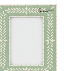 Marco de fotos con incrustaciones de hueso verde hecho a mano Diseño moderno de mosaico a rayas - Product Image 4