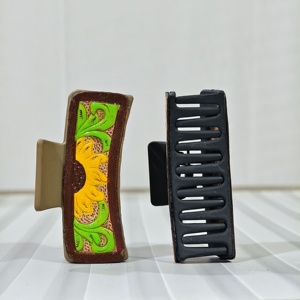 Pinza de Pelo de Cuero de Moda de Primera Calidad con Diseño de Hoja Verde y Girasol Amarillo para Accesorios de Mujer - Product Image 1