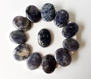 Superb Quality European Feature Blue Color Oval Agate Gemstone Iolite Worry Stones for Decorations Gifts - Product Image 1