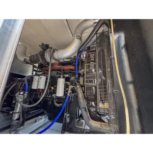 Groupe électrogène diesel industriel triphasé d'occasion 800 kW, sortie 277/480 V, insonorisé, pour alimentation de secours commerciale - Product Image 4