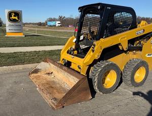 Skid Steer CAT 232D3 utilisé en bon état à vendre Skid Steer haute performance Cat Skid Steer fiable à vendre - Product Image 4