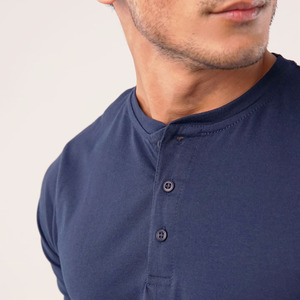 ผู้ชายฤดูร้อนเสื้อยืดแขนสั้นโค้ง Hem รูปแบบ Henley ผ้าฝ้าย 100% Henley พร้อมปุ่มสองเสื้อ T - Product Image 3