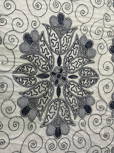 Nappe Rectangle de couverture de Table à manger à la maison personnalisée luxueuse avec superposition de broderie en tissu net pour une salle à manger élégante - Product Image 2