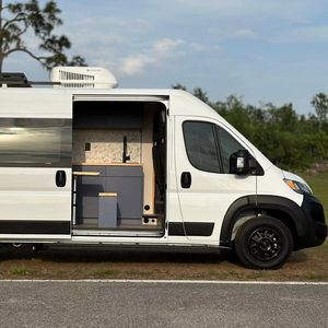 RAM Promaster Cargo 3500 2024, Conversión a Camper con Techo Alto Extendido, Motor V6, Paquete de Conveniencia - Product Image 1