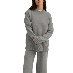 Sweat-shirt pour femme au style urbain vibrant, conçu pour un port facile, avec un design frais et un attrait de mode contemporain aujourd'hui - Product Image 1