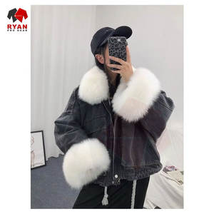 Veste en jean pour femme avec tissu de qualité supérieure, fermeture boutonnée classique, coupe confortable pour un usage décontracté - Product Image 5