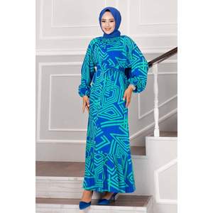 Robe Hijab Boutonnée en Viscose Vert - Product Image 2