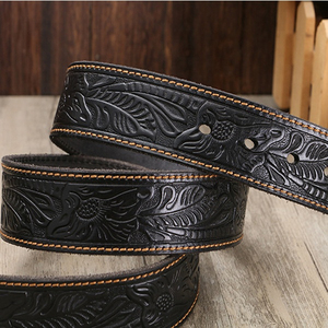 Ceinture à cliquet en cuir de peau de vache personnalisable de haute qualité pour hommes Vintage Western Style décontracté boucle de serpent bas prix Pakistan - Product Image 3
