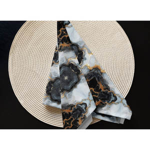 Juego de 4 Servilletas Rectangulares Reutilizables Be Ike-Conic para Cócteles, con Estampado y Dobladillo, Suaves al Tacto, 100% Poliéster, Servilletas de Tela para Cena - Product Image 5