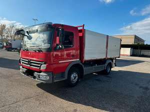 Mercedes Arocs ATEGO 818 K 2013, Camión Volquete de 3 Vías 4X2 - Product Image 2