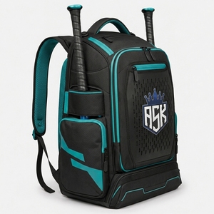Bolsa de equipo de béisbol personalizada con tela resistente, compartimentos espaciosos, correas ajustables y diseños personalizados del equipo. - Product Image 2