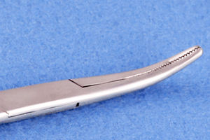 Pinzas Hemostáticas Delicadas Kelly de 140 mm - Rectas/Curvas, Pinzas Hemostáticas de Acero Inoxidable de 14 cm - Product Image 3