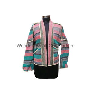 Chaquetas Kantha Vintage Reversibles Ecológicas de Patchwork 100% Algodón con Bordado Tradicional Indio Disponibles en Varios Colores - Product Image 1