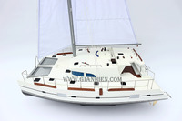 Gia Nhien Fabricant Approuvé Conception Personnalisée Bas quantité minimale de commande LAGOON 500 CATAMARAN Maquette Artisanale en Bois Bateau Voilier EN BOIS