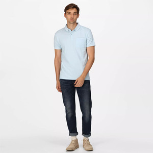 Camisetas de polo para hombre de color cielo básicas más exigentes con logotipo y diseño personalizados a la venta camisetas de golf con estilo para hombre - Product Image 3
