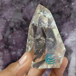 Quartz fumé de haute qualité, sculpté, semi-polissé, pierre naturelle du Gujarat pour la guérison et la décoration intérieure - Product Image 1