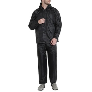 Survêtement coupe-vent léger et imperméable en polyester et nylon avec logo personnalisé pour homme – Collection 2026 - Product Image 2