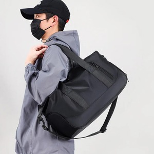 กระเป๋าเดินทางน้ำหนักเบาใส่ได้ทั้งชายและหญิง, กระเป๋าสะพายพาดลำตัวแบบพกพาความจุขนาดใหญ่ดีไซน์ทันสมัยเสื้อผ้าเรียบง่าย1ชิ้น - Product Image 3