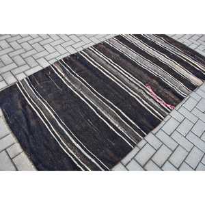 Tapis Kilim Turc Patchwork 4x8,4 pieds en Laine Noire Écologique avec Dos en Latex – Décoration Vintage pour la Maison - Product Image 2