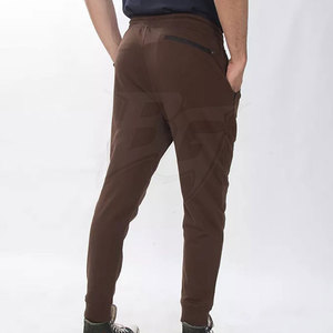 Pantalon de jogging moderne et décontracté pour hommes, avec logo personnalisé, en tissu performant et flexible, respirant et à séchage rapide, idéal pour l'entraînement sportif hivernal. - Product Image 4