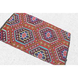 Tapis turc Kilim 2,9 x 4,9 pieds, tapis vintage abstrait rouge en laine - Product Image 4