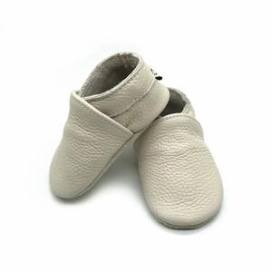 Zapatos de Bebé Casuales de Cuero Genuino con Suela Suave, Bordado por Sublimación, Fabricación de Alta Tecnología, Calidad, Color Personalizado para Niños y Niñas - Product Image 5