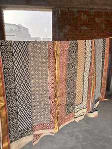 ผ้าซิ่นขายส่งจำนวนมากสำหรับผู้หญิง ชุดชายหาด ชุดว่ายน้ำ ผ้าคลุม ผ้าซิ่น ผ้าพันคอยาว ผ้าซิ่นผ้าฝ้าย 100% - Product Image 3