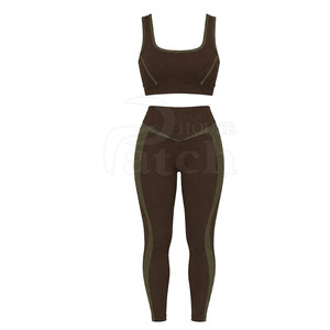 Conjunto de yoga con tela elástica y ajuste cómodo para entrenamiento y ejercicio, perfecto para entrenamiento en el gimnasio y actividades al aire libre. - Product Image 4