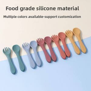 Ensemble de fourchettes et cuillères en silicone pour bébés, ustensiles d'alimentation complémentaire, kit de vaisselle d'apprentissage pour tout-petits - Product Image 1
