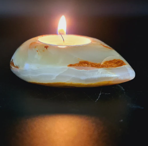 Porte-bougie en marbre sculpté à la main en forme de cœur d'onyx pour la décoration de la maison, cadeau de mariage, vente en gros - Product Image 3