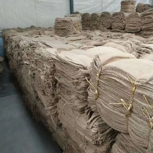 Venta de descuento Bolsas de yute Tamaño (29*43) 20kg 50kg 100 kg al por mayor Bolsas de yute listas para exportar bolsas de yute recicladas usadas en fardos - Product Image 1