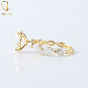 Anillo de compromiso de diamante de moissanita de corte ovalado de 2CT de nuevo diseño de Venta caliente, solitario con anillo de acento, anillo de moissanita de corte ovalado - Product Image 5