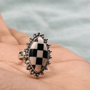 Anillo de Plata de Ley 925, anillo a cuadros, anillo hecho a mano, anillo de plata, anillo de boda, anillo de marquesa de diseñador, anillo bohemio, anillo de boda - Product Image 5