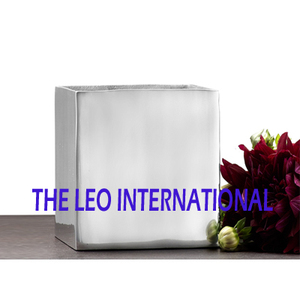 Florero de Hierro con Forma Geométrica, Estilo Costero, Moderno, de Lujo, Hecho a Mano, de Alta Demanda, Decorativo - Product Image 5